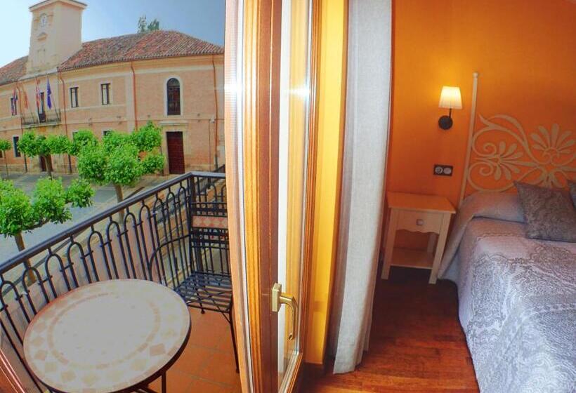 פנסיון Hostal Plaza Mayor