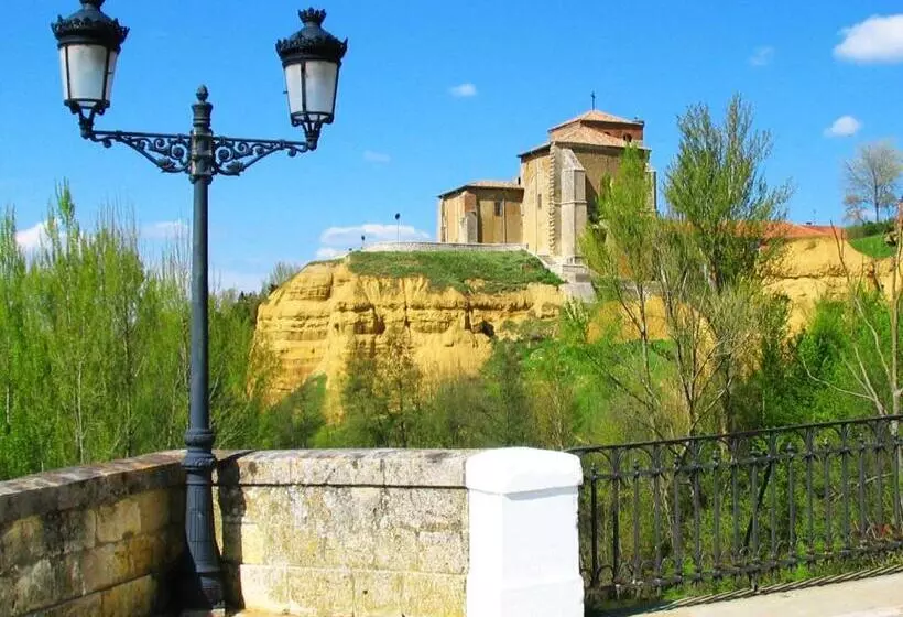 پانسیون Hostal Plaza Mayor