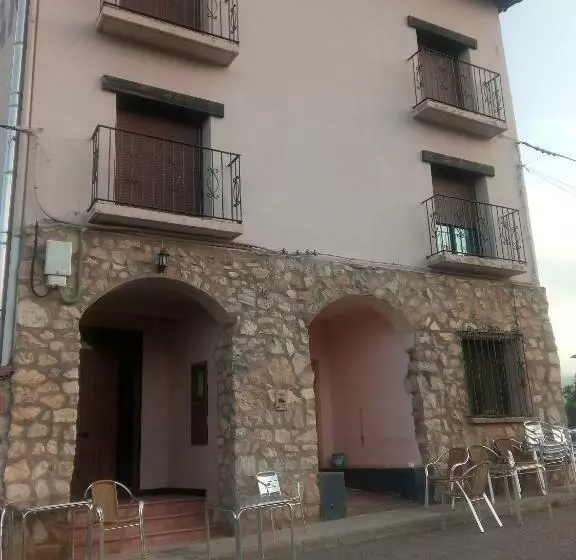 ペンション Hostal Restaurante San Millan