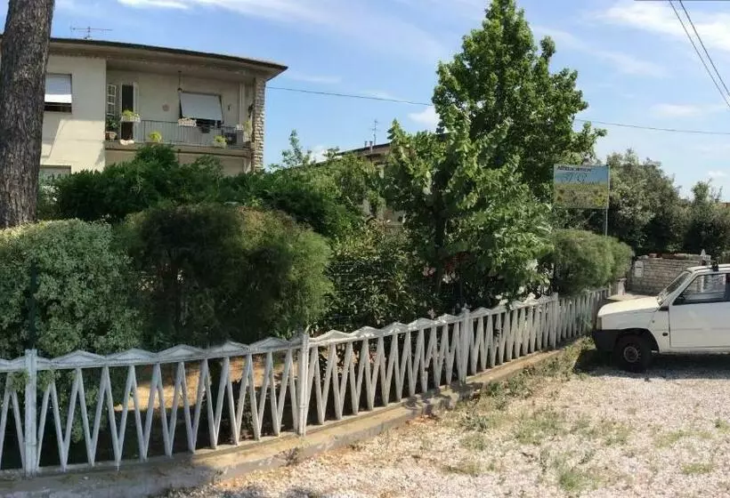 ペンション I Girasoli Di Migliarino