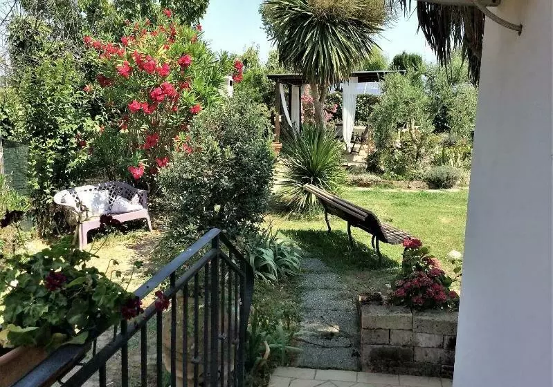 ペンション I Girasoli Di Migliarino