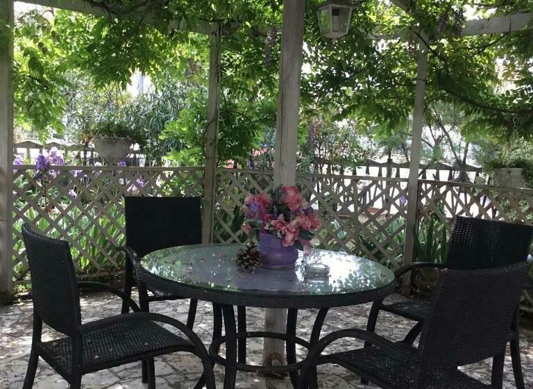 Пансион I Girasoli Di Migliarino