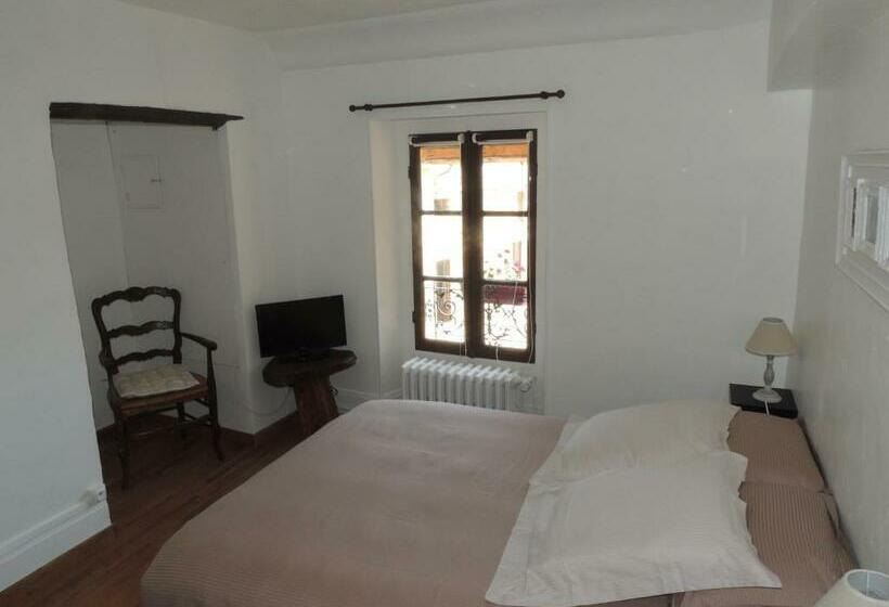 بنسيون Ilot Bonheur