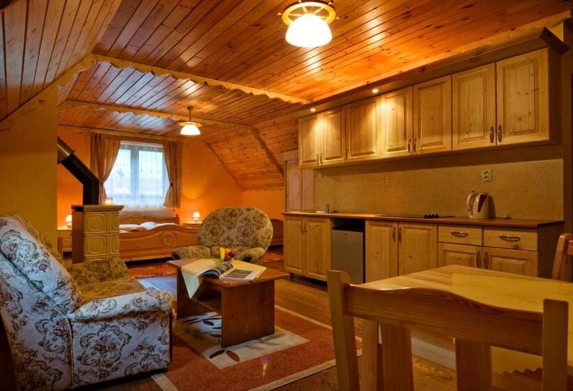 펜션 Penzionharmonia Eu