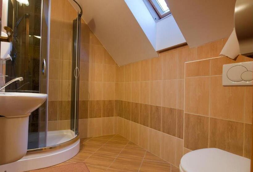 펜션 Penzionharmonia Eu