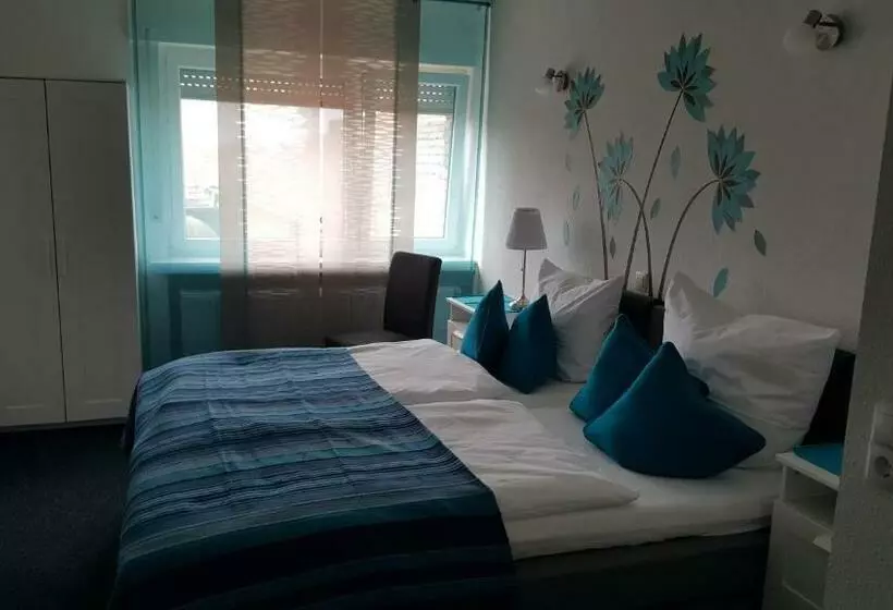 Retkeilymaja Em Dorfkrug