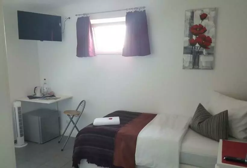 Retkeilymaja Em Dorfkrug