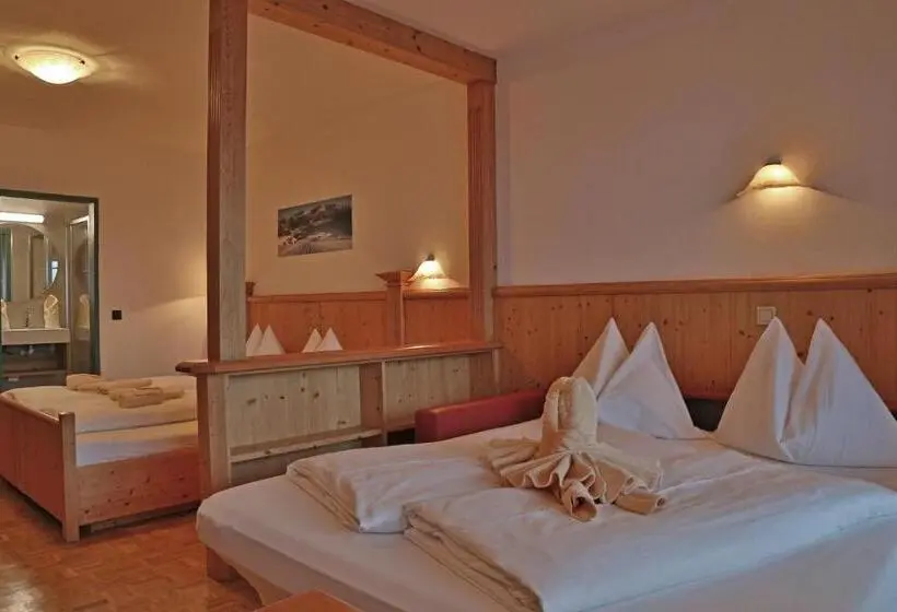 Aparthotel Paradies   Schrempfgut