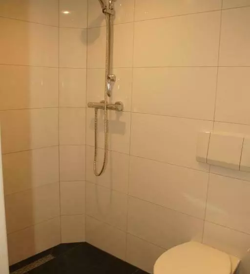 تختخواب و صبحانه Bb Jonashome