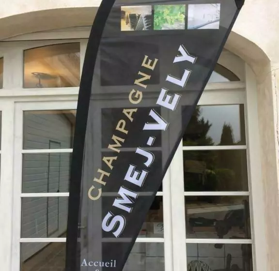 ベッドアンドブレックファースト Chambres D Hotes Karine Smej