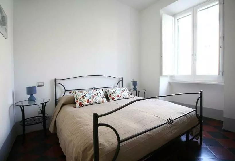 تختخواب و صبحانه L Architetto