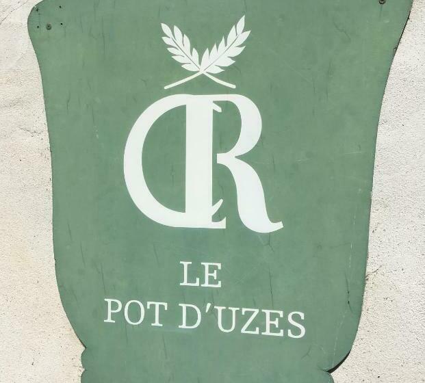 تختخواب و صبحانه Nid D Artiste