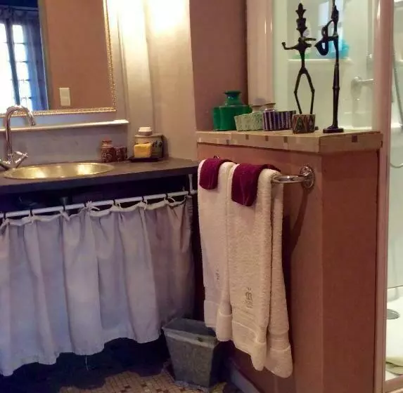 ベッドアンドブレックファースト Nid D Artiste