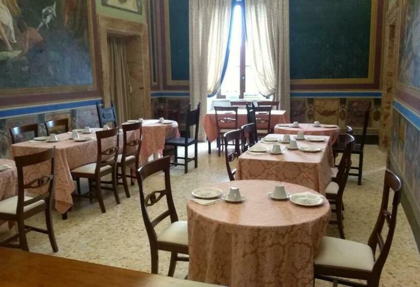 צימר Palazzo Moraschi Subiaco