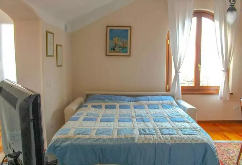 تختخواب و صبحانه Villa Laura