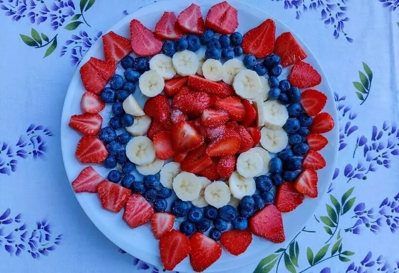 تختخواب و صبحانه Villa Laura