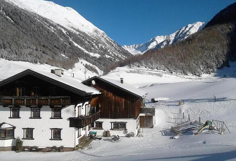 בית מלון כפרי Bio Berghof