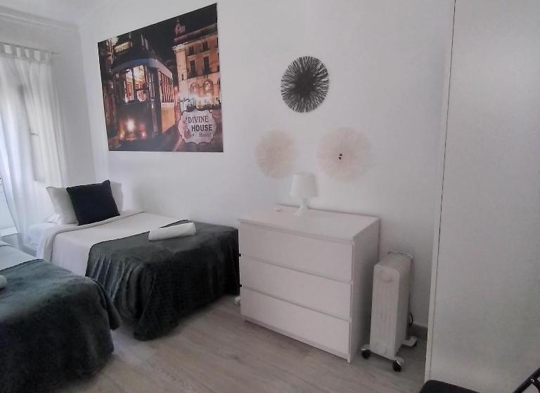 Pensão Divine House Of Graça