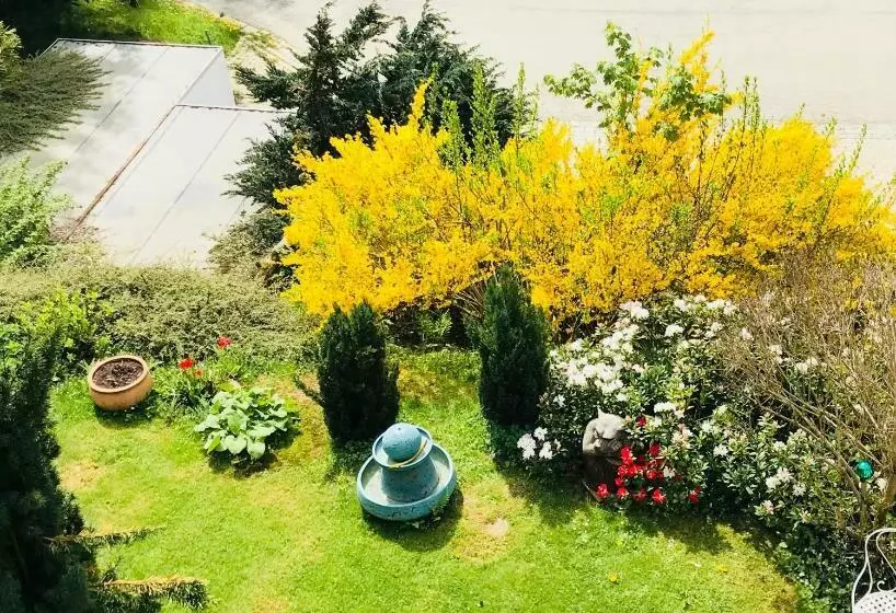 ペンション Haus Am Wald