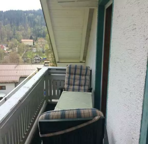 ペンション Haus Am Wald