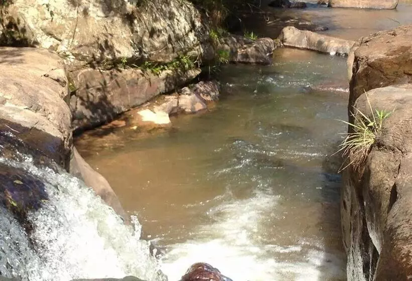 Majatalo Pousada Chalés Da Lua