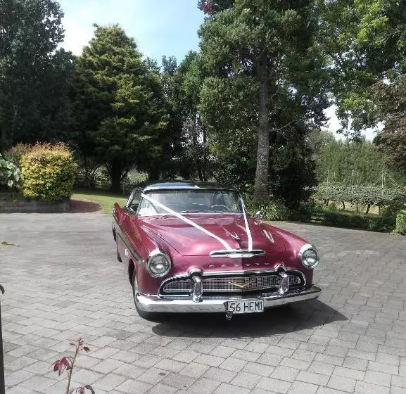 Majatalo Tranquil Private Rural Retreat