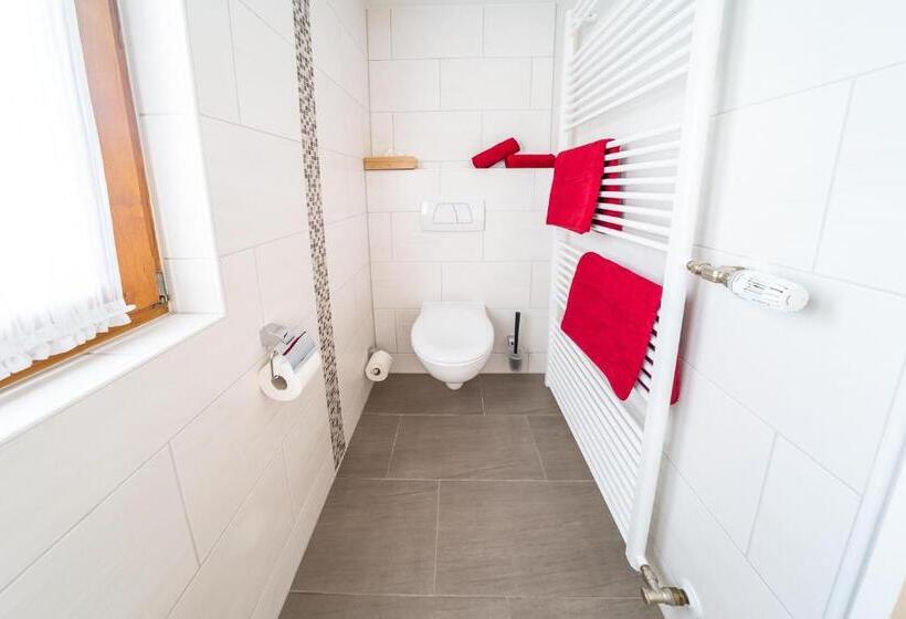 ユースホステル Frühstückspension Gästehaus Zum Weissen Rössl