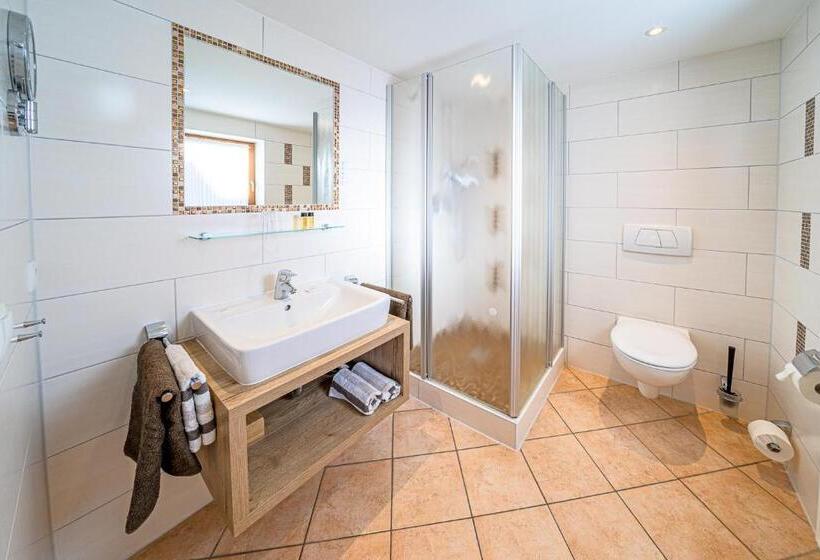 ユースホステル Frühstückspension Gästehaus Zum Weissen Rössl