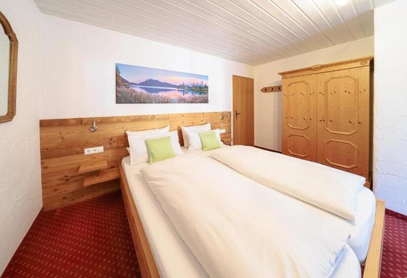 ユースホステル Frühstückspension Gästehaus Zum Weissen Rössl