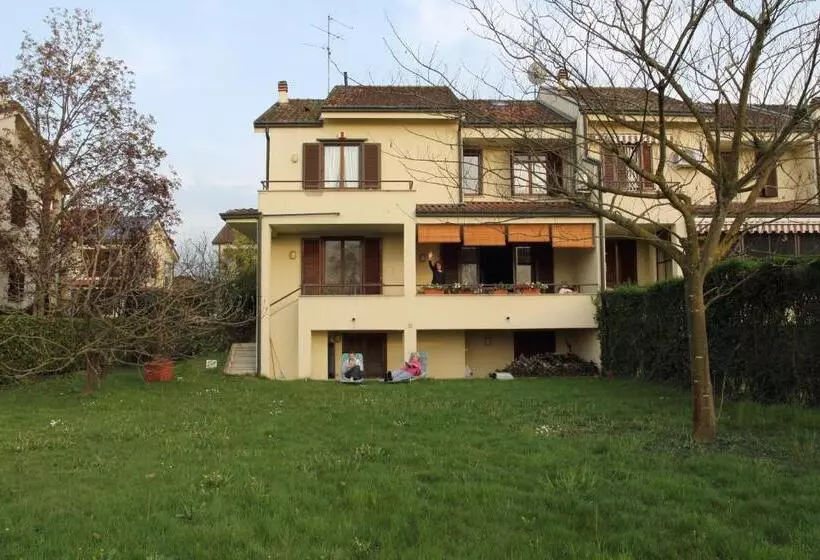 B&b Il Glicine Di Basiglio