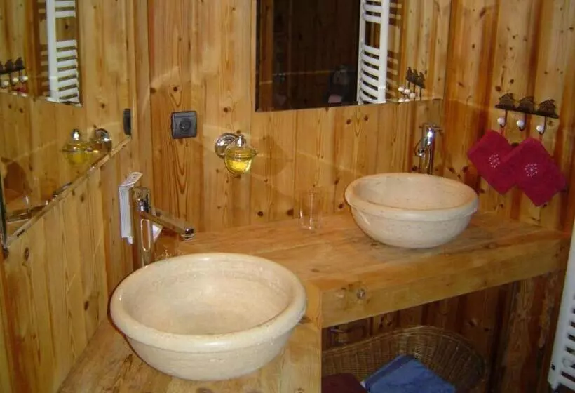 تختخواب و صبحانه Chambre D Hôtes La Ferme D En Bas