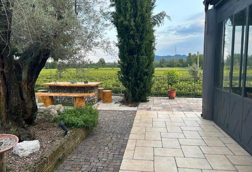 تختخواب و صبحانه Country House La Montagnola