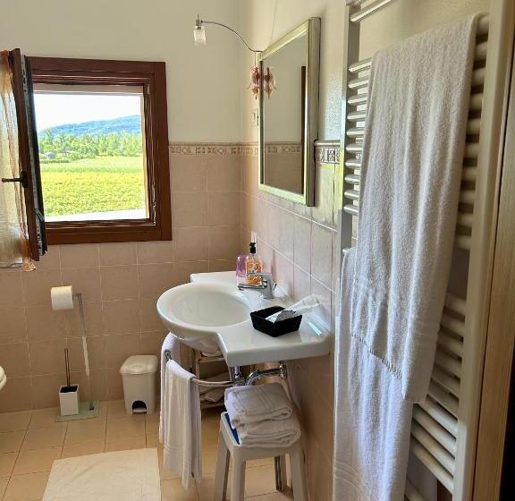 تختخواب و صبحانه Country House La Montagnola