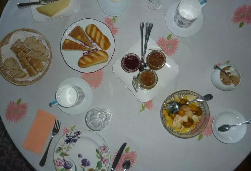 تختخواب و صبحانه Le Clos Des Rosiers