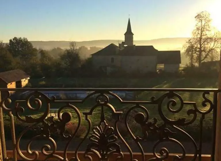 ベッドアンドブレックファースト Le Couvent De Neuviale