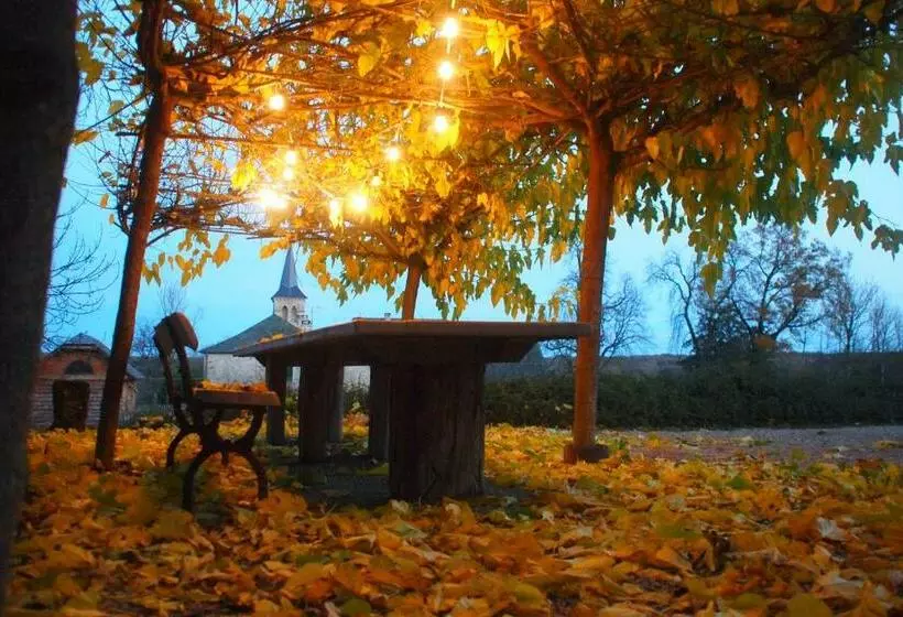 ベッドアンドブレックファースト Le Couvent De Neuviale