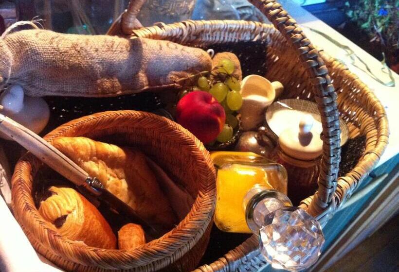 تختخواب و صبحانه Les Chambres Du Chat Perché