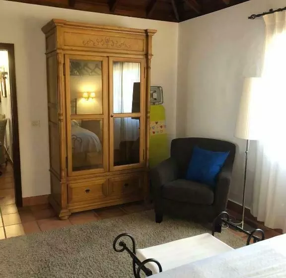 هتل Casa Rural Los Llanos Negros