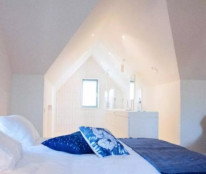 ホテル Maison Village