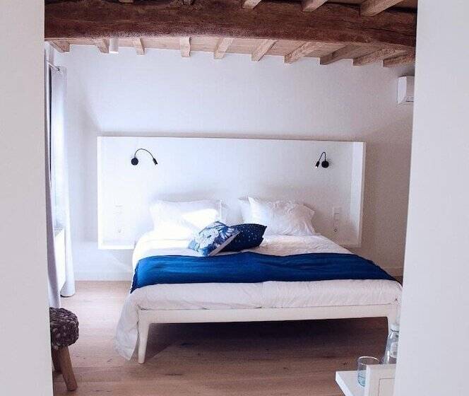 ホテル Maison Village