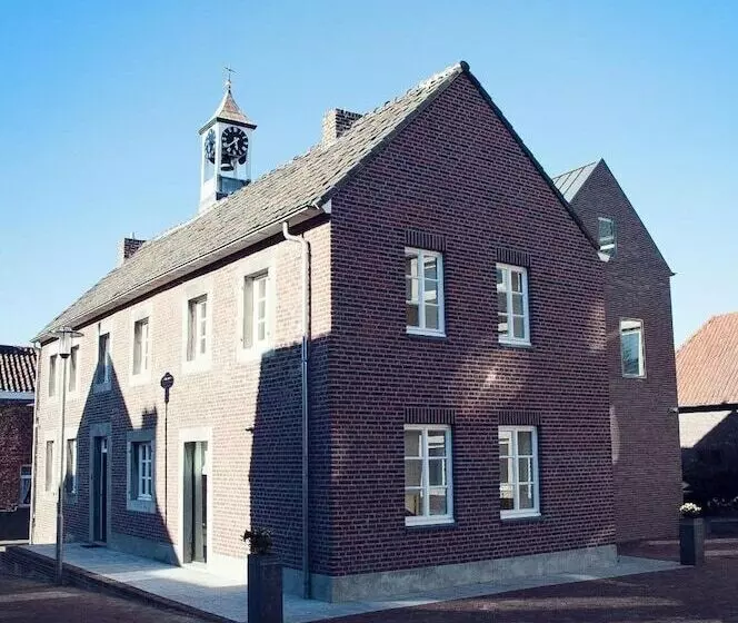 ホテル Maison Village