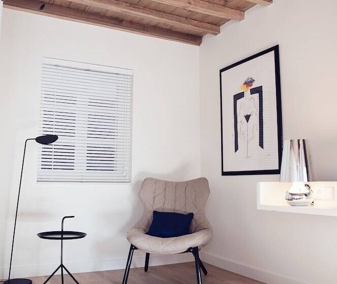 ホテル Maison Village