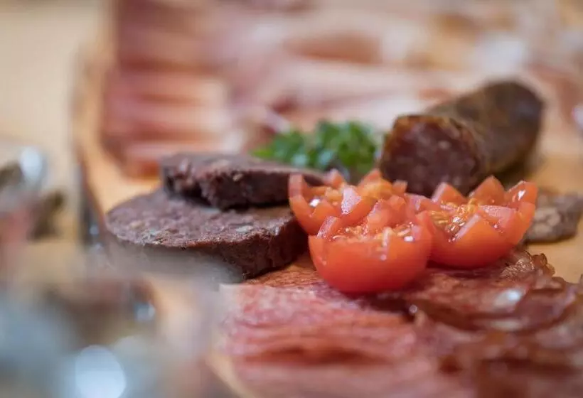 ペンション Bauernhof Hoenigshof