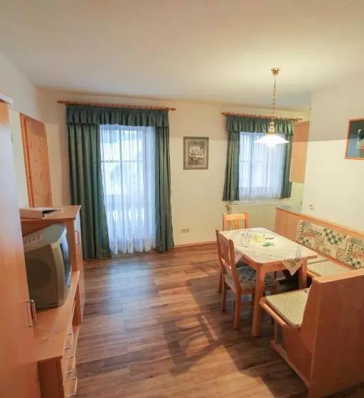 ペンション Bauernhof Hoenigshof