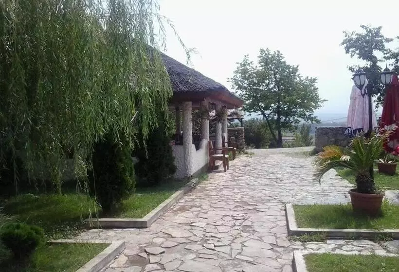 پانسیون Hanu Lu Mos Opinca