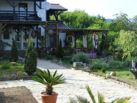 ペンション Hanu Lu Mos Opinca