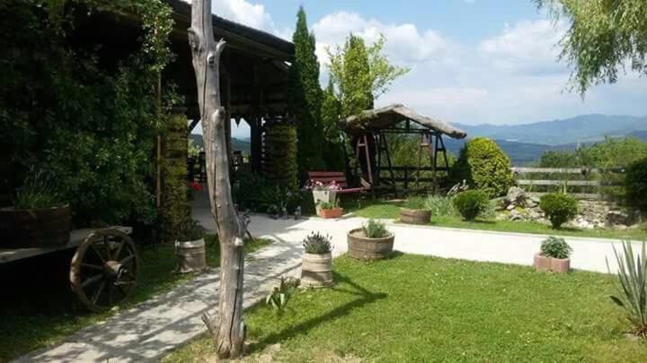 ペンション Hanu Lu Mos Opinca