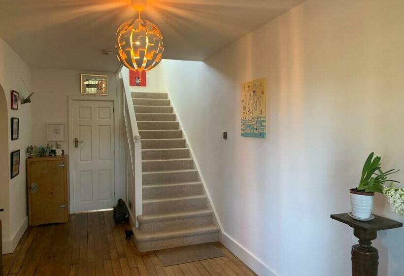 Picaroons Bed And Breakfast