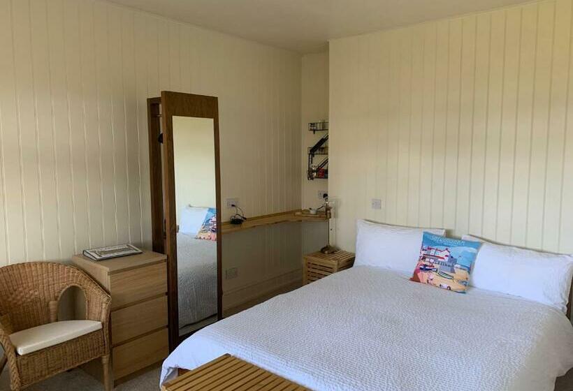 Picaroons Bed And Breakfast