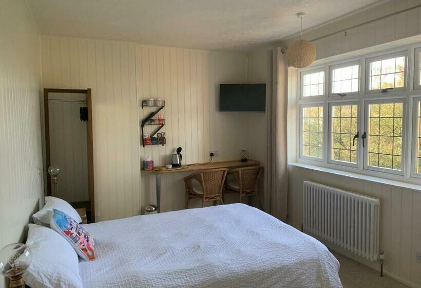 Picaroons Bed And Breakfast